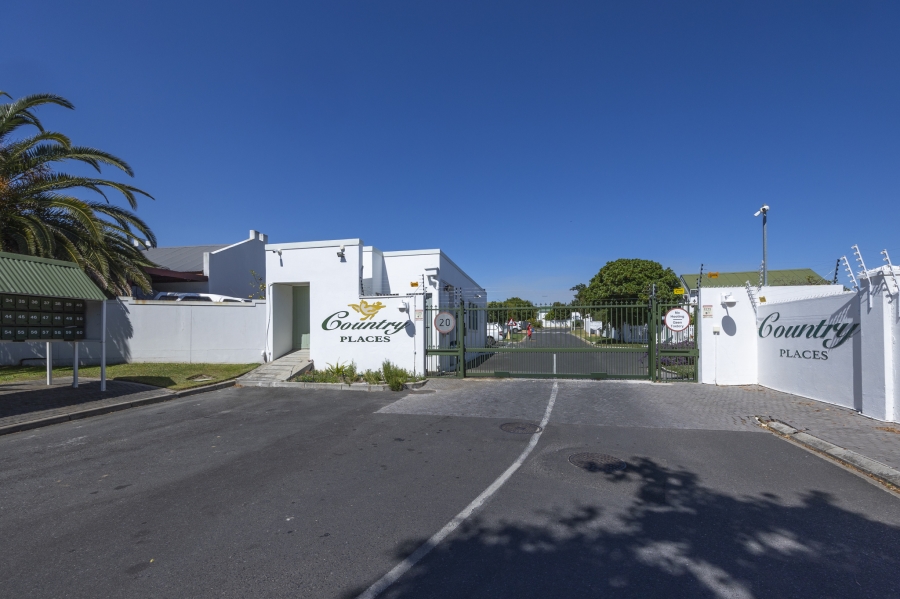To Let 3 Bedroom Property for Rent in Goedemoed Western Cape